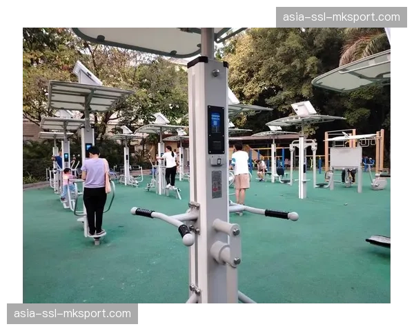 智能健身器材与直播流在当前周期互通 开启了“看练结合”的新消费模式